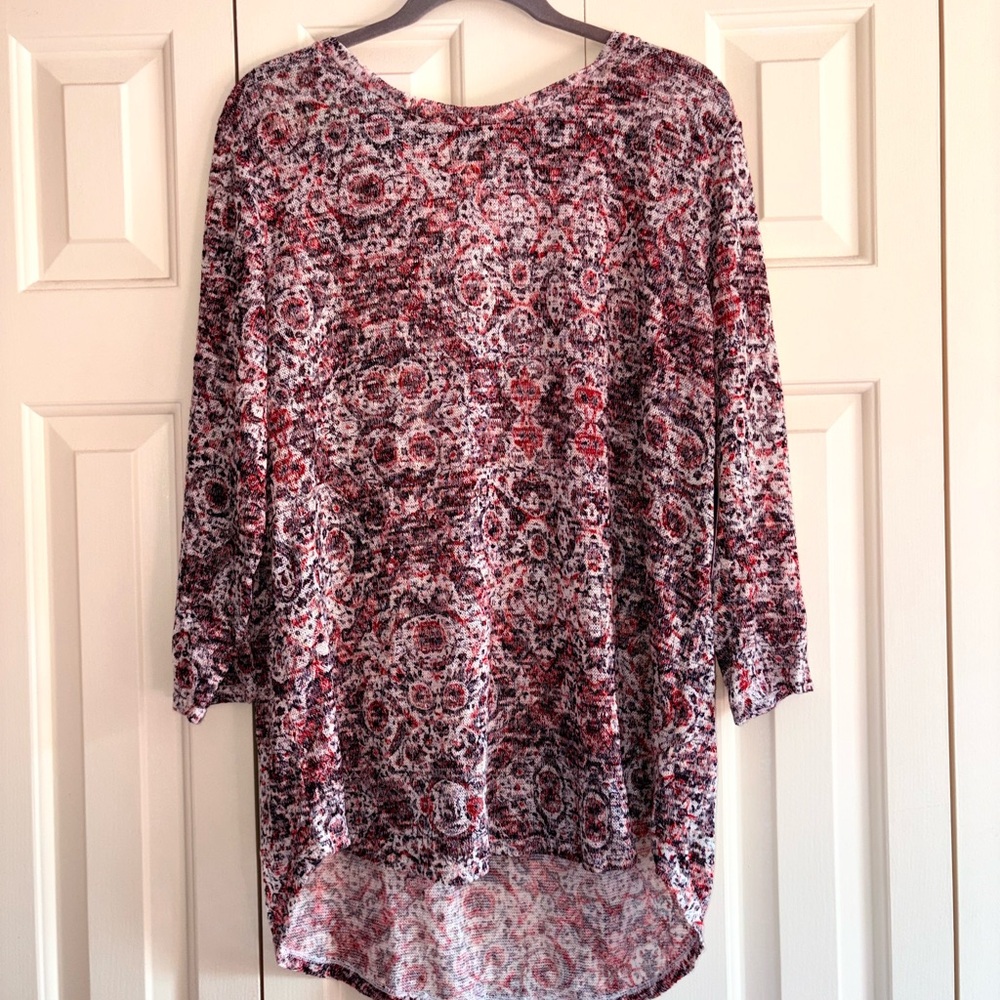 Elegant Women's Floral Tunic - Red and Black
